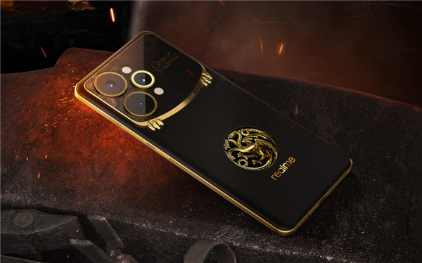 2499元！真我15 Pro《权力的游戏》限定版开售：超豪华礼盒套装(图3)