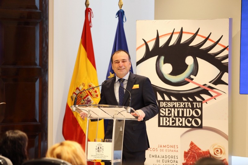 全球知名米其林星厨共赴西班牙 深度体验伊比利亚火腿的前世今生(图4) 全球知名米其林星厨共赴西班牙 深度体验伊比利亚火腿的前世今生(图4)