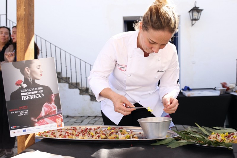 全球知名米其林星厨共赴西班牙 深度体验伊比利亚火腿的前世今生(图14) 全球知名米其林星厨共赴西班牙 深度体验伊比利亚火腿的前世今生(图14)