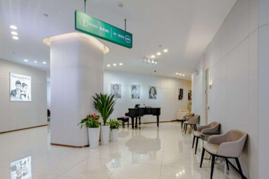 2023重庆进口美学树脂补牙排行榜前10口腔美容医院私立医美汇总！重庆爱思特医院口腔科实力口碑在线！(图1)